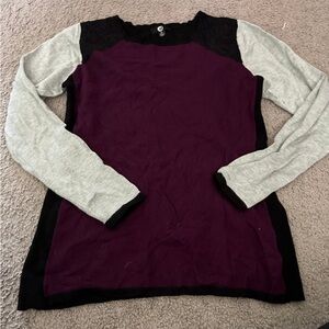 A and I purple grey and black lace sweater size medium